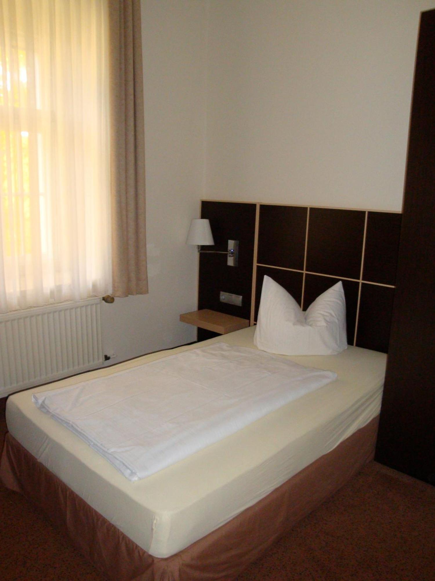 Hotel Landhaus Schlachtensee เบอร์ลิน ภายนอก รูปภาพ