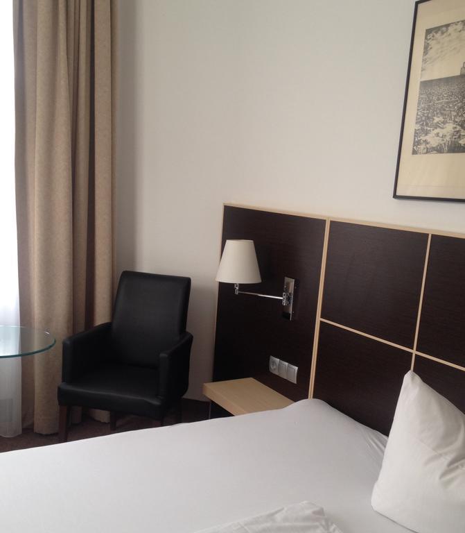 Hotel Landhaus Schlachtensee เบอร์ลิน ภายนอก รูปภาพ